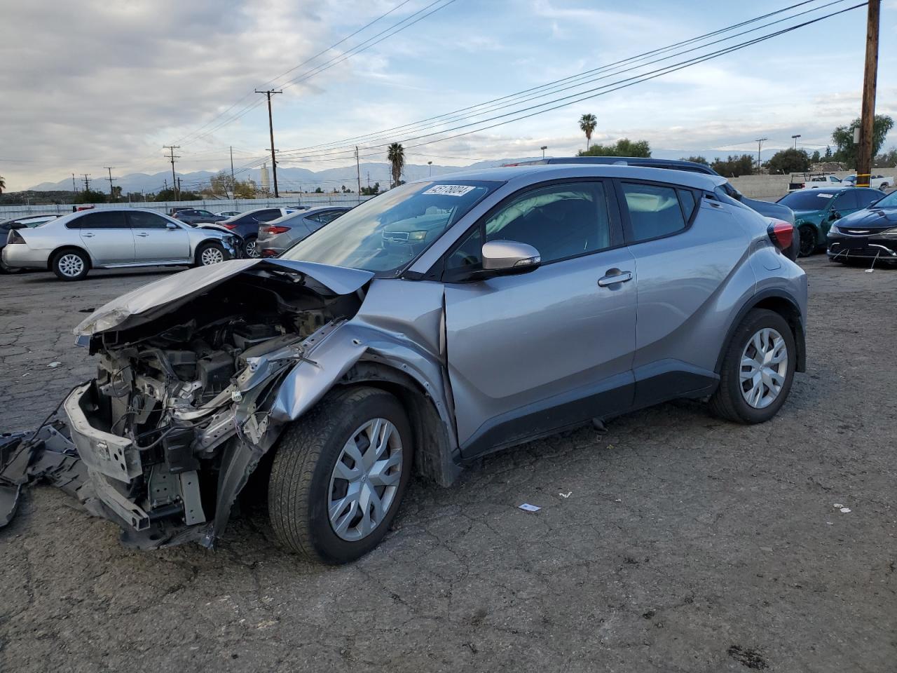 2020 TOYOTA C-HR XLE