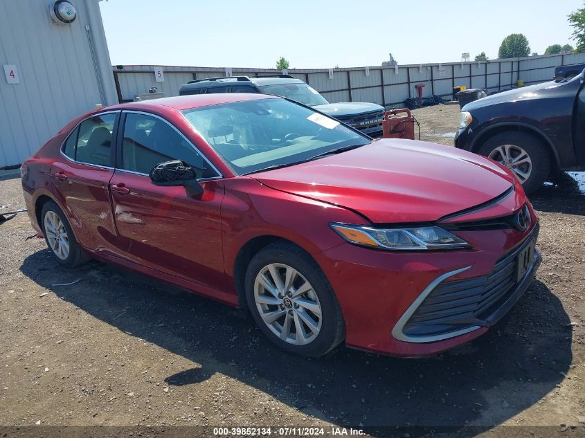 2022 TOYOTA CAMRY LE AWD