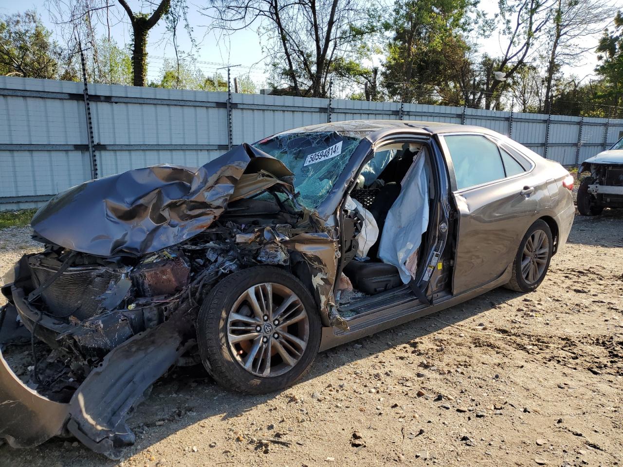 2015 TOYOTA CAMRY LE