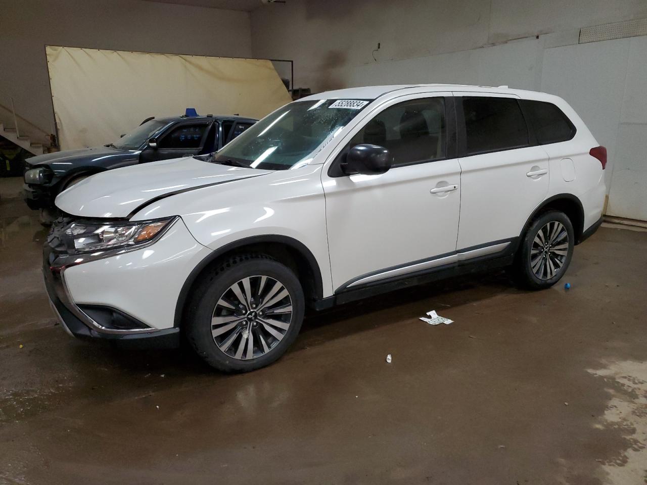 2019 MITSUBISHI OUTLANDER SE