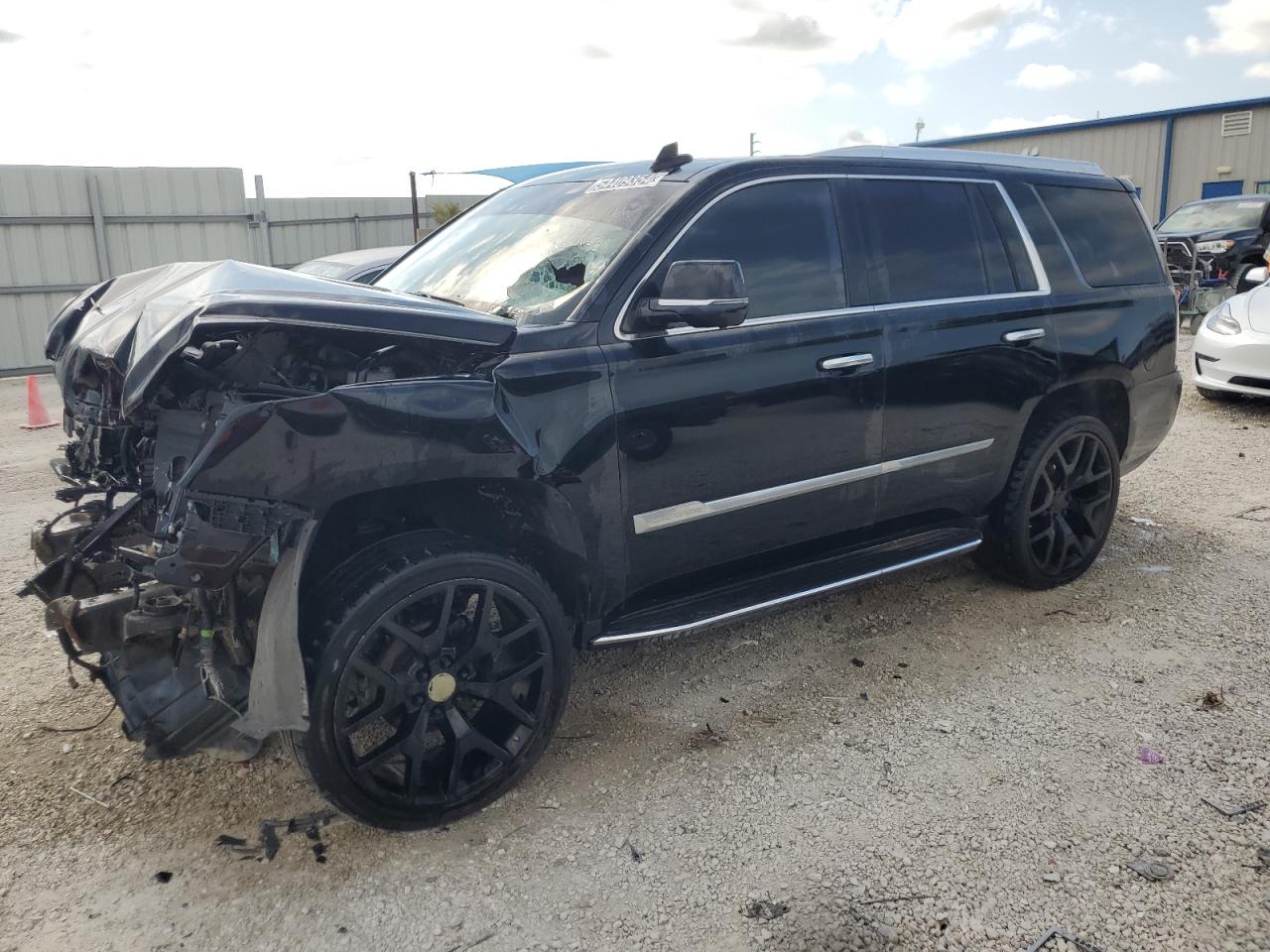 2019 CADILLAC ESCALADE LUXURY