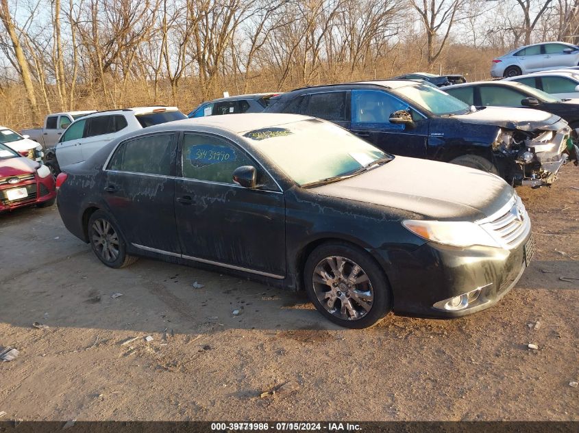 2012 TOYOTA AVALON