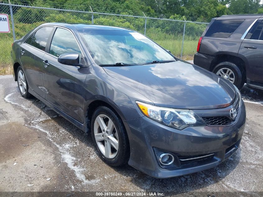 2013 TOYOTA CAMRY SE