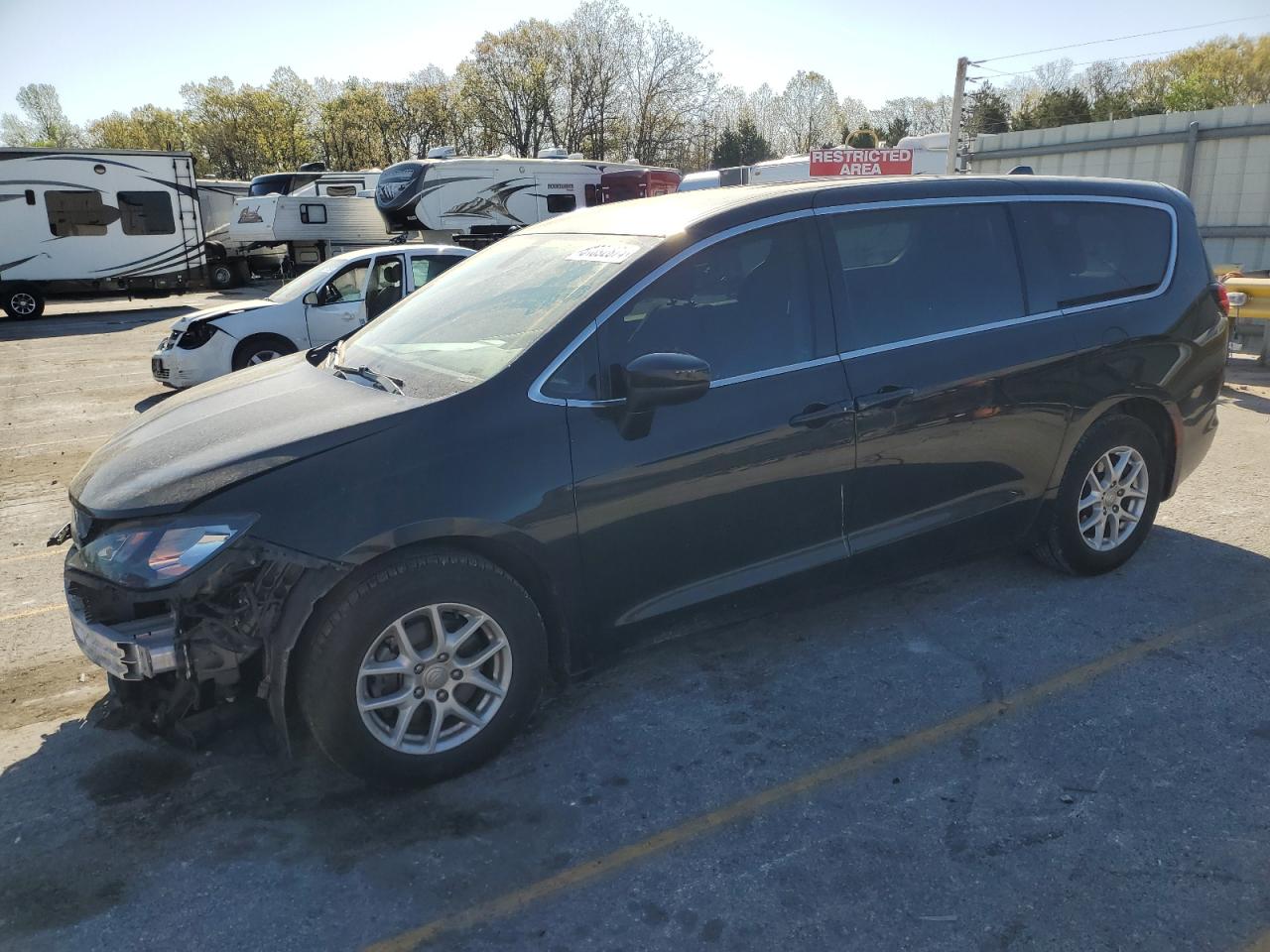 2017 CHRYSLER PACIFICA LX