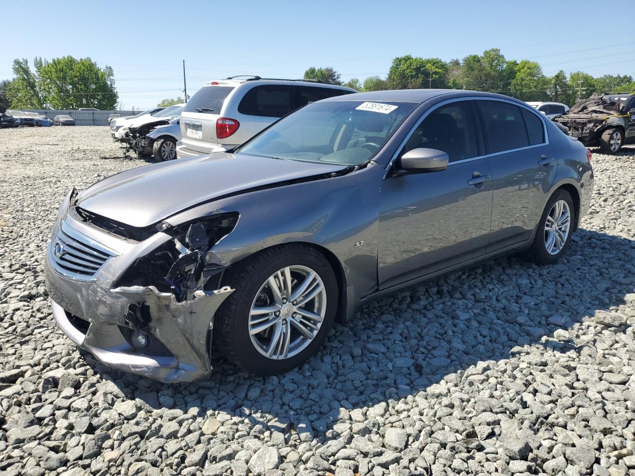 2015 INFINITI Q40