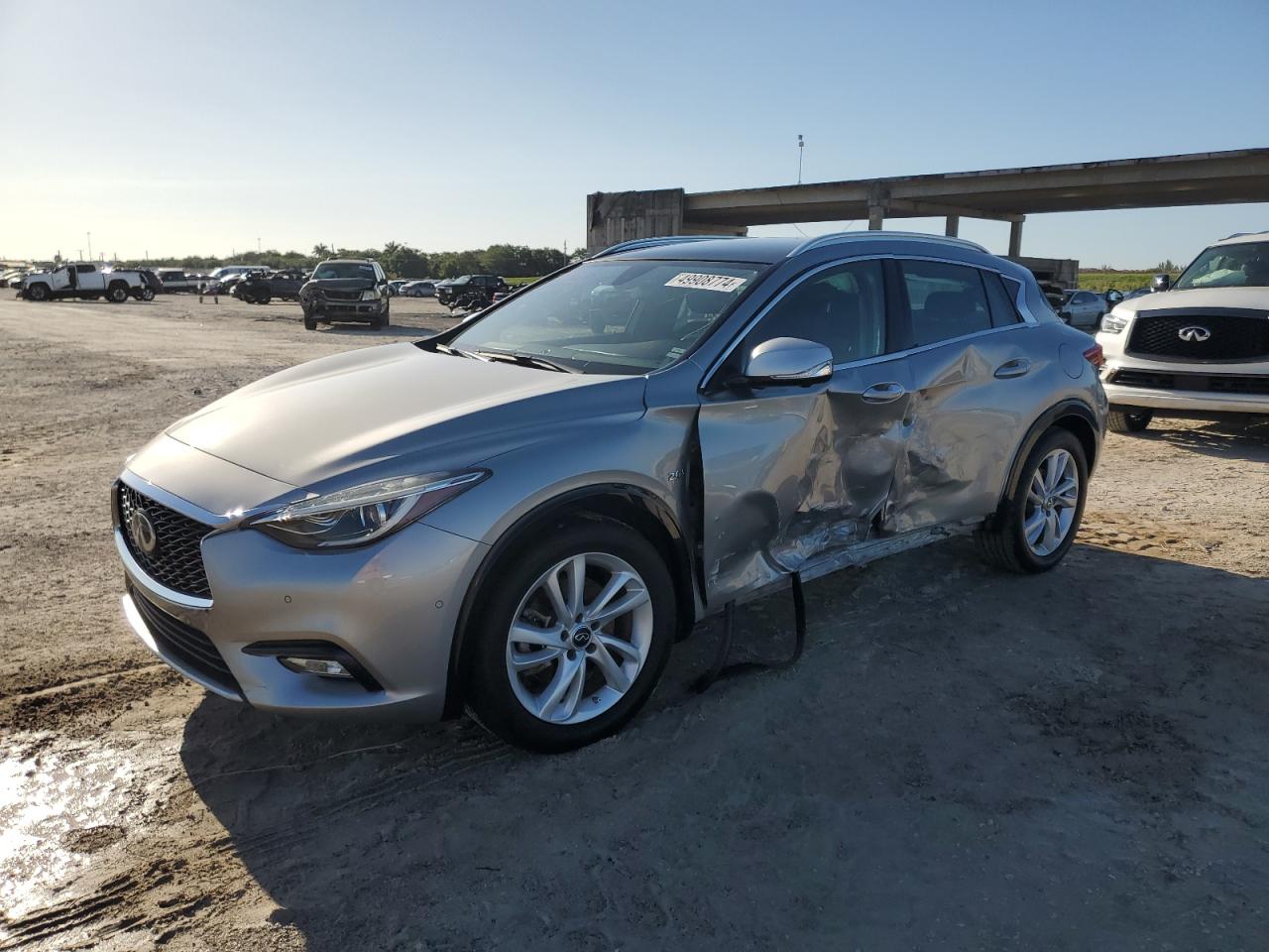 2019 INFINITI QX30 PURE