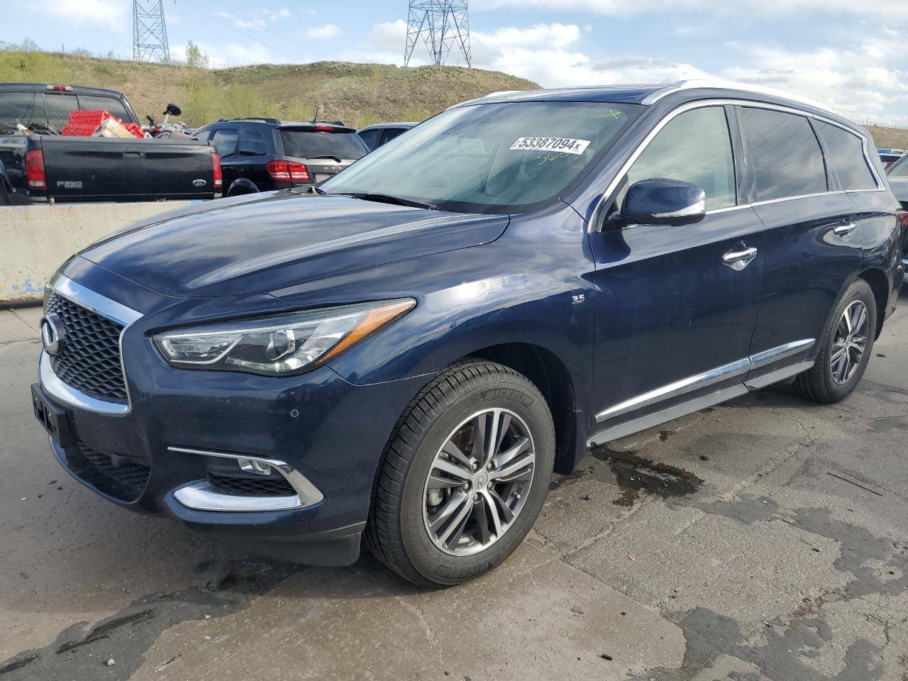 2019 INFINITI QX60 LUXE