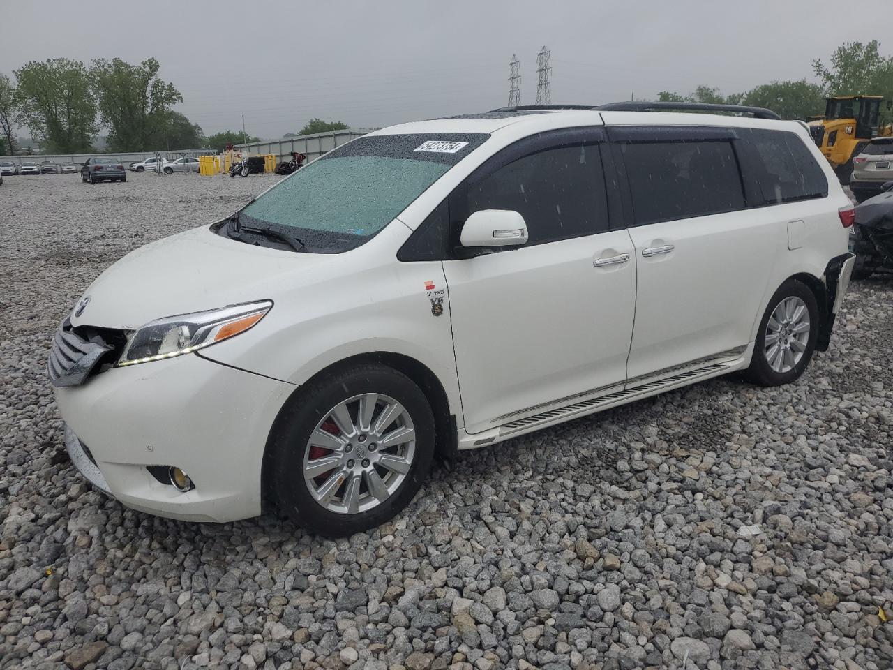 2017 TOYOTA SIENNA XLE