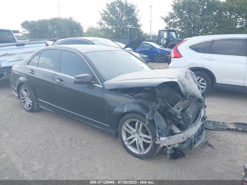 2013 MERCEDES-BENZ C 250 SPORT/LUXURY