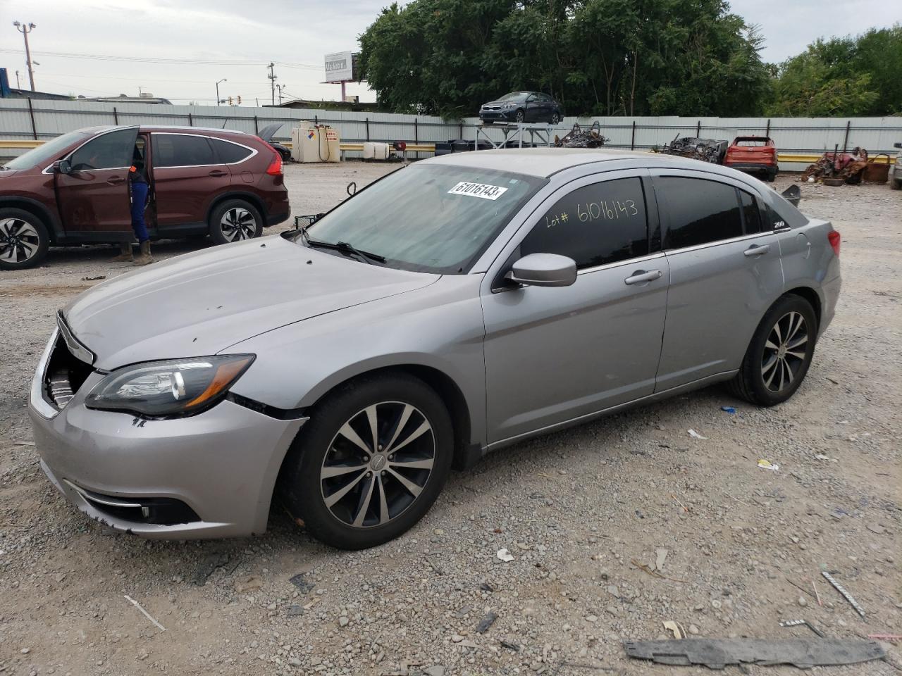 2014 CHRYSLER 200 TOURING