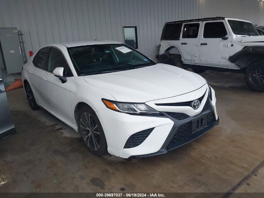 2020 TOYOTA CAMRY SE