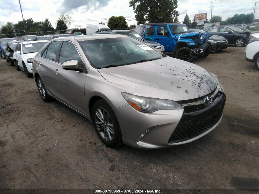 2016 TOYOTA CAMRY SE