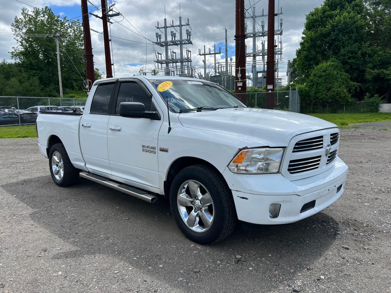 2015 RAM 1500 SLT