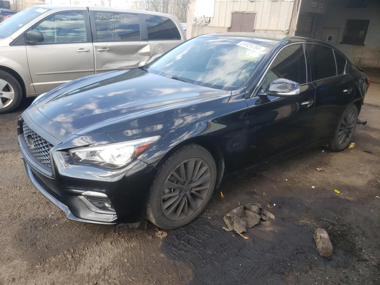 2018 INFINITI Q50 LUXE