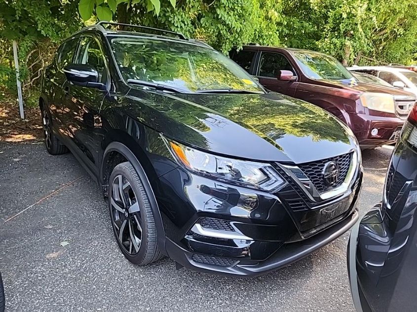 2022 NISSAN ROGUE SPORT SL