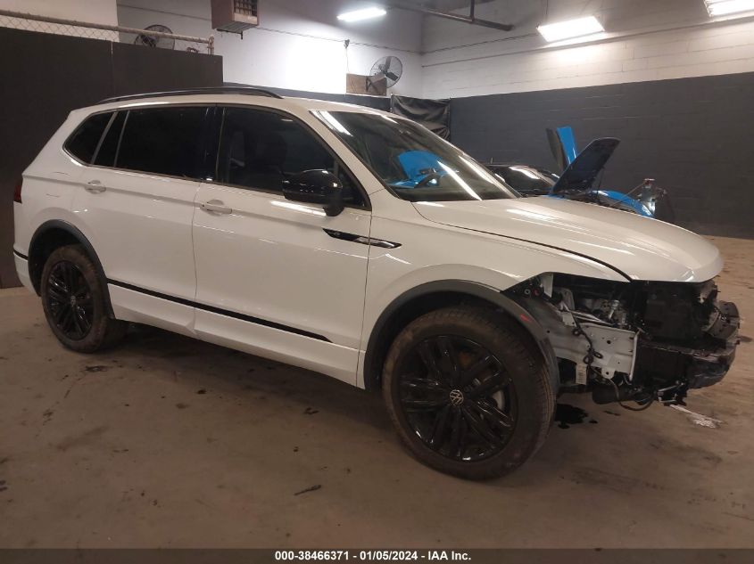 2022 VOLKSWAGEN TIGUAN 2.0T SE R-LINE BLACK