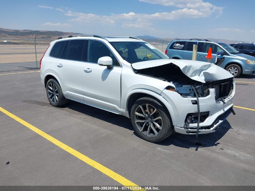 2017 VOLVO XC90 T6