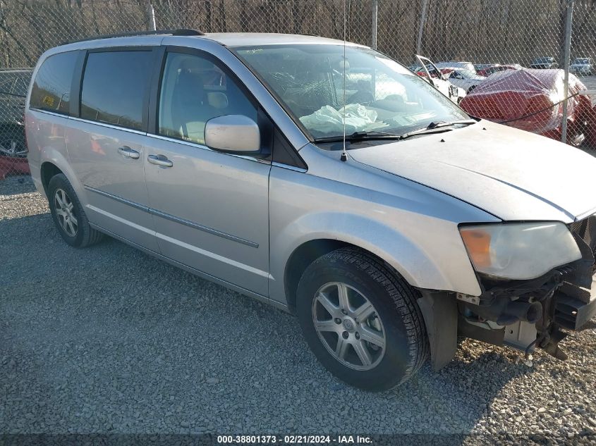 2010 CHRYSLER TOWN & COUNTRY TOURING