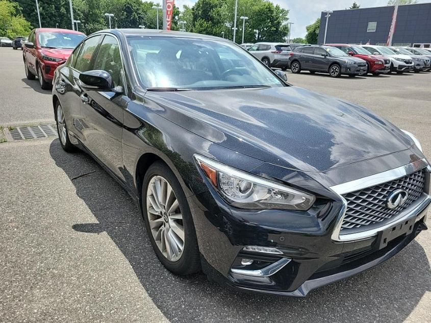 2021 INFINITI Q50 LUXE