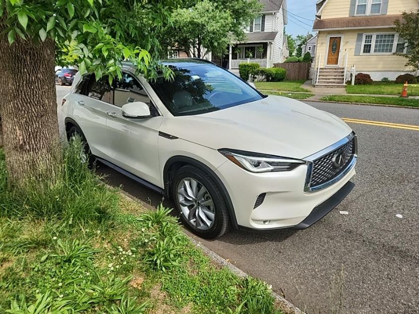 2021 INFINITI QX50 LUXE