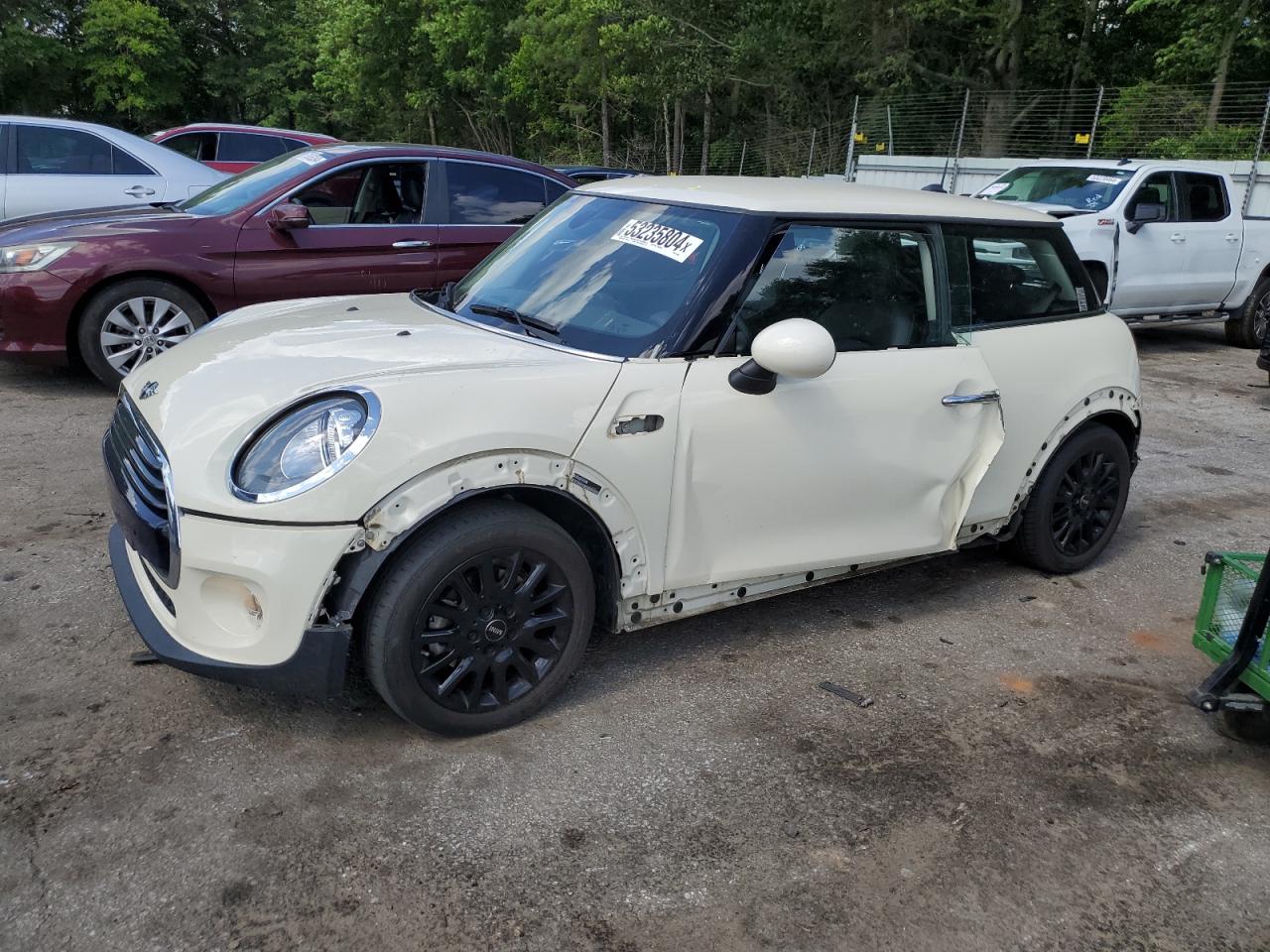 2018 MINI COOPER