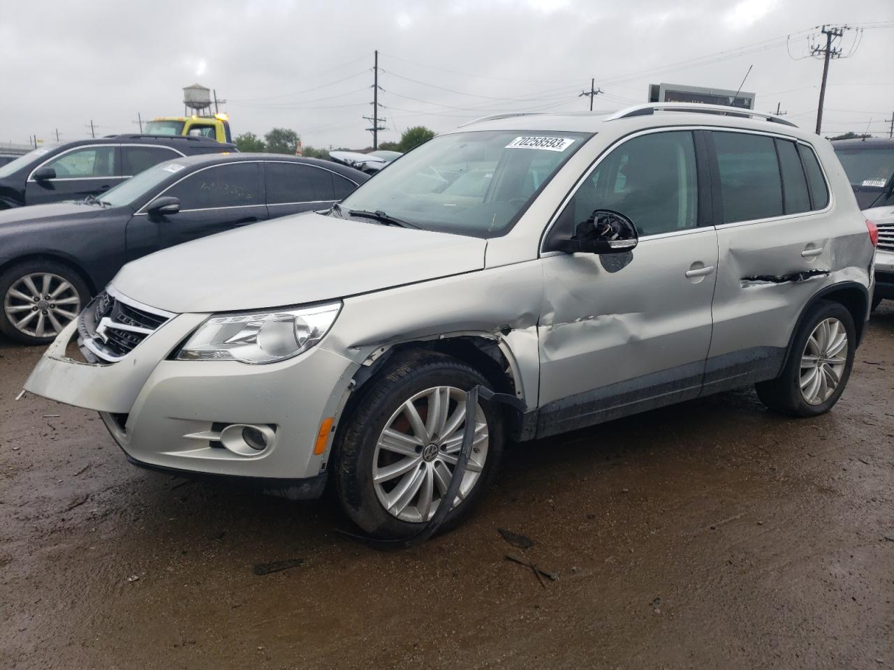 2010 VOLKSWAGEN TIGUAN S