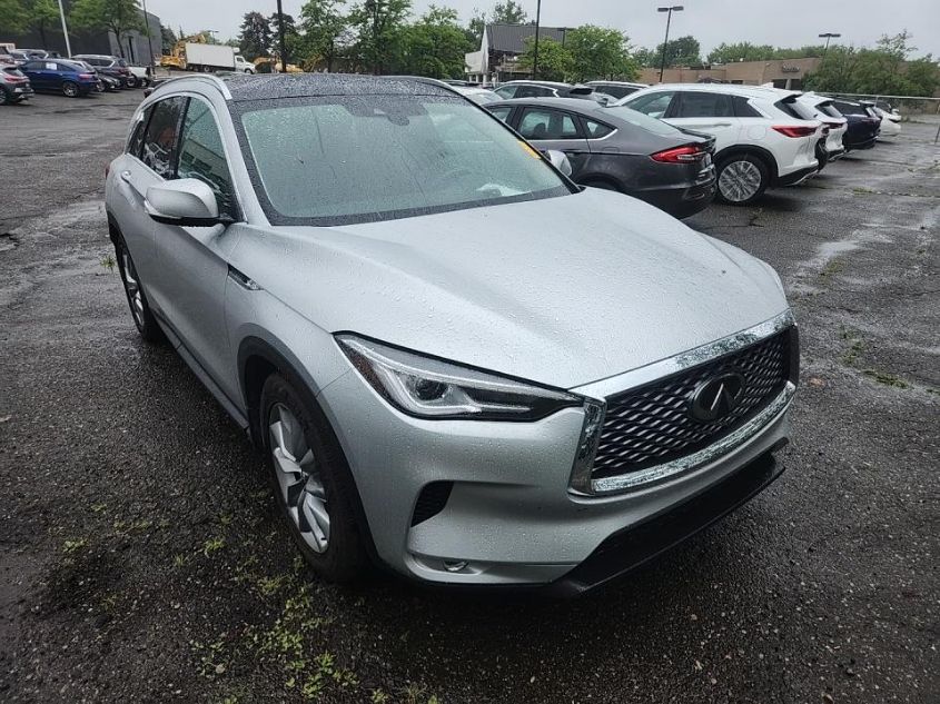 2021 INFINITI QX50 LUXE