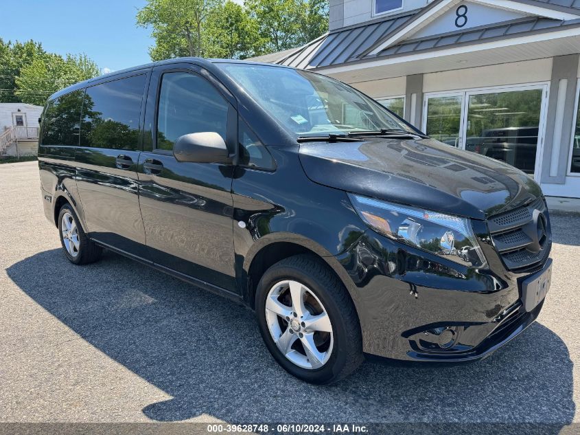 2017 MERCEDES-BENZ METRIS