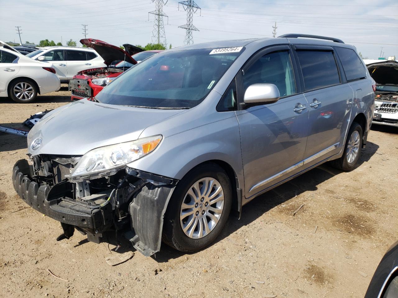 2017 TOYOTA SIENNA XLE