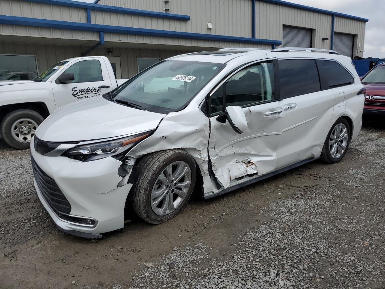 2023 TOYOTA SIENNA LIMITED