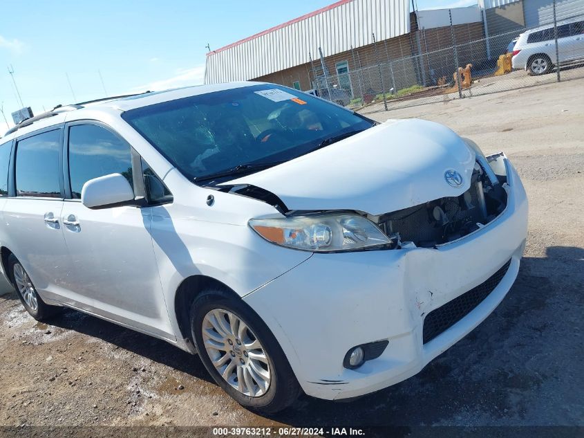 2014 TOYOTA SIENNA XLE V6 8 PASSENGER