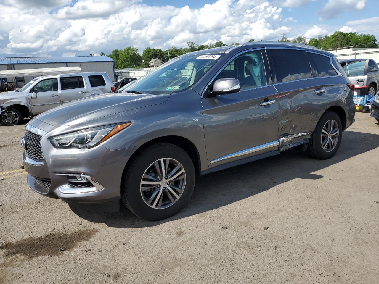 2023 INFINITI QX60 LUXE