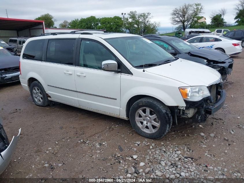 2010 CHRYSLER TOWN & COUNTRY TOURING PLUS