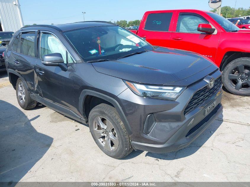 2022 TOYOTA RAV4 XLE