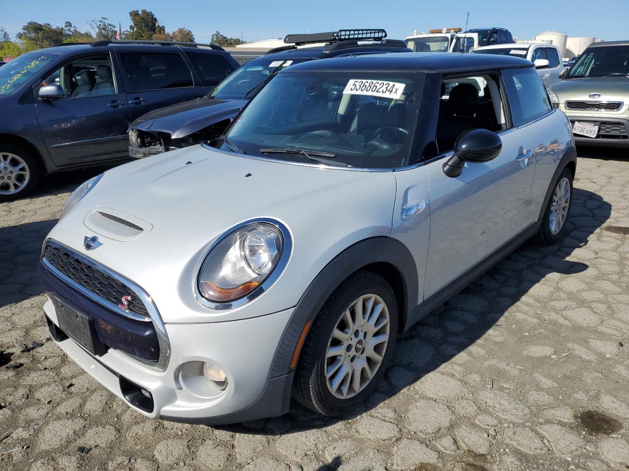 2014 MINI COOPER S