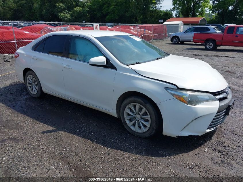 2015 TOYOTA CAMRY LE