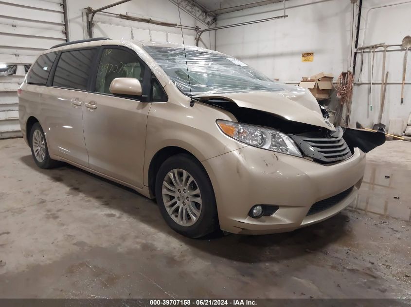 2014 TOYOTA SIENNA XLE V6 8 PASSENGER