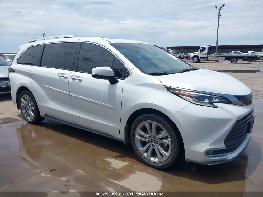 2022 TOYOTA SIENNA PLATINUM