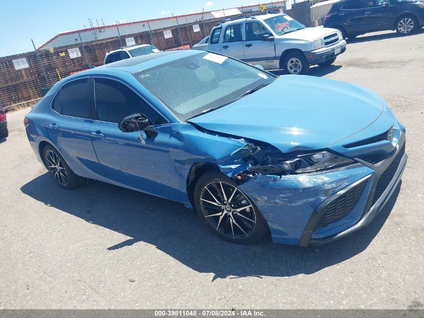 2024 TOYOTA CAMRY SE