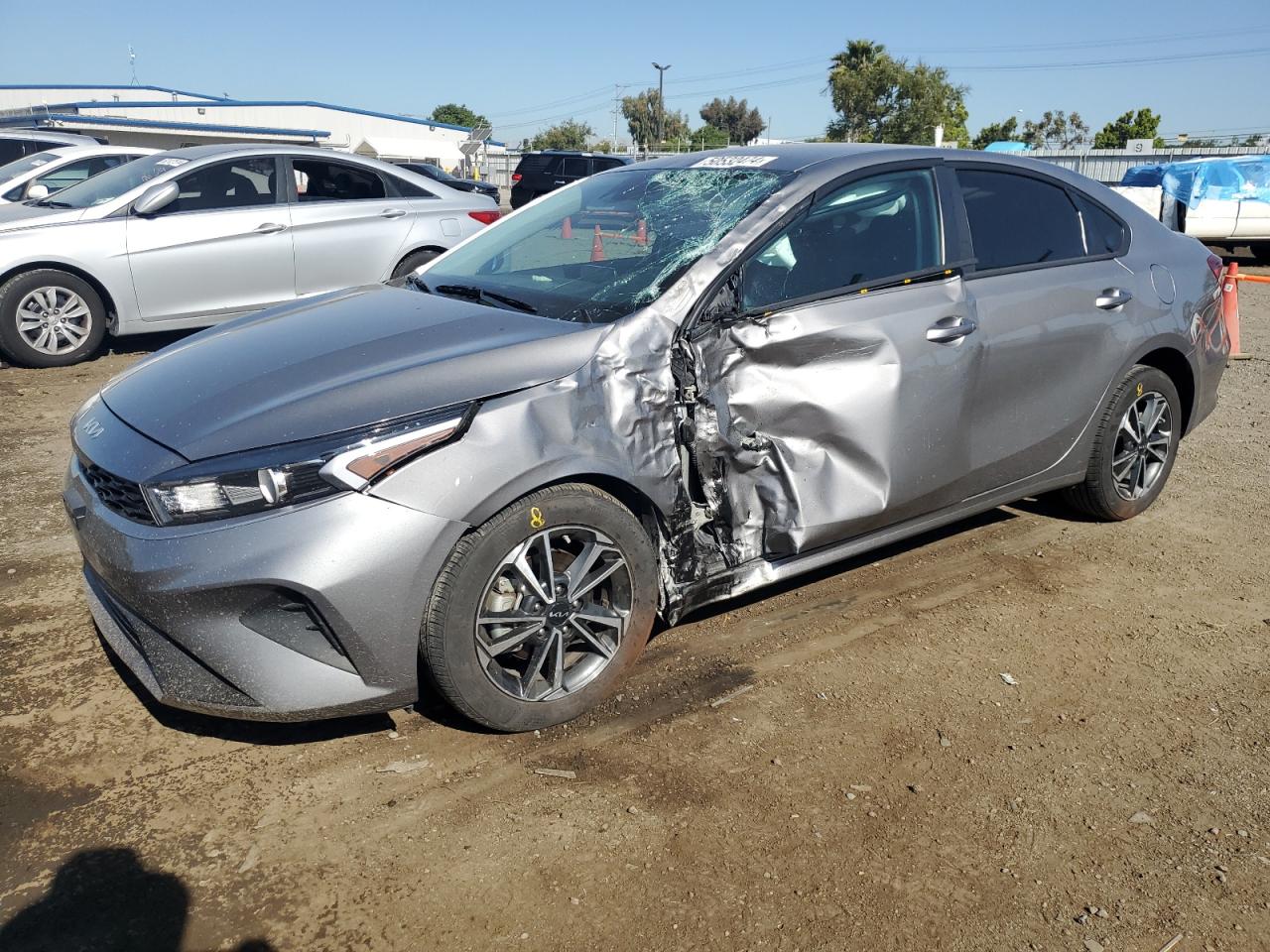 2023 KIA FORTE LX