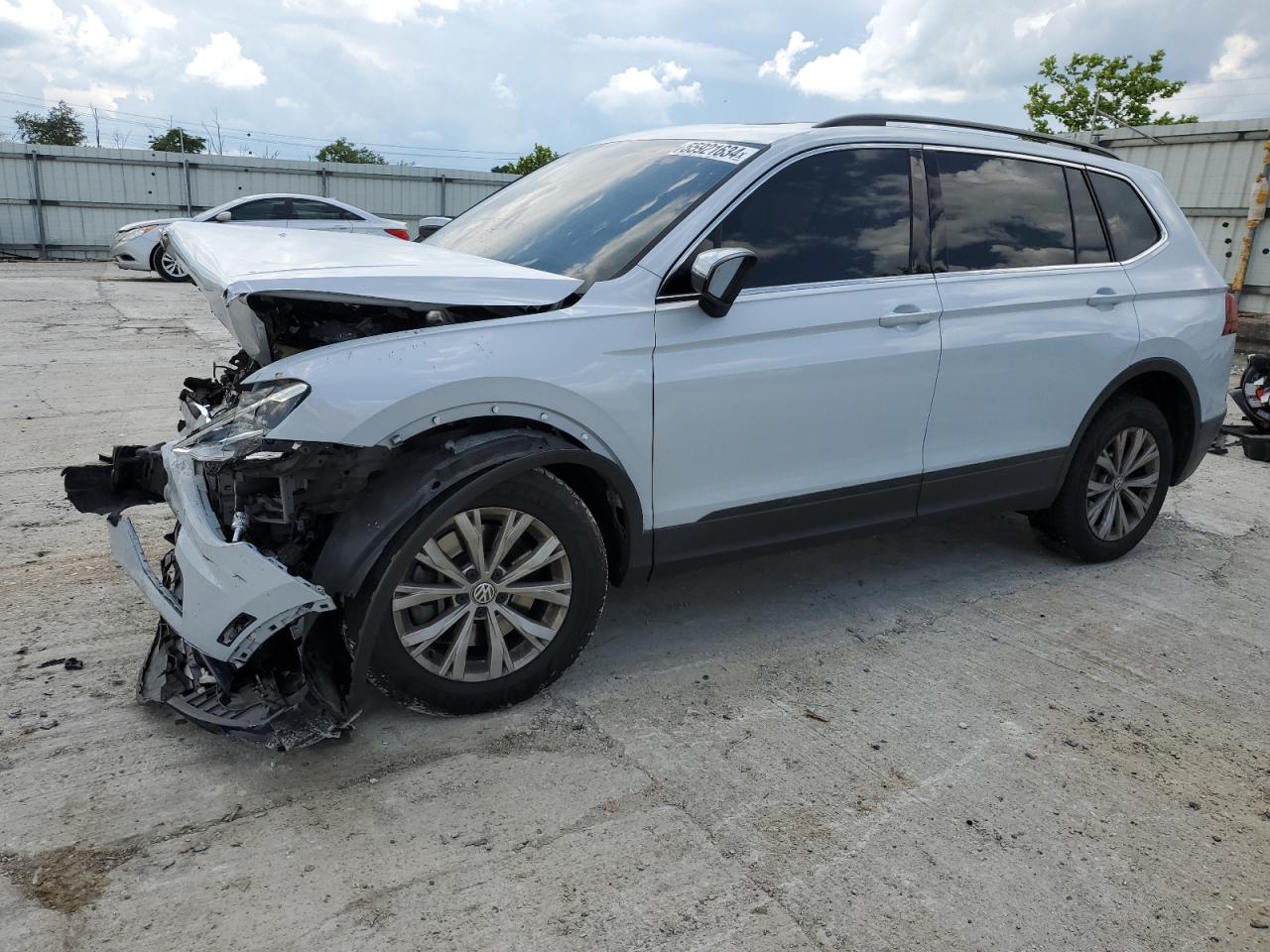 2019 VOLKSWAGEN TIGUAN SE