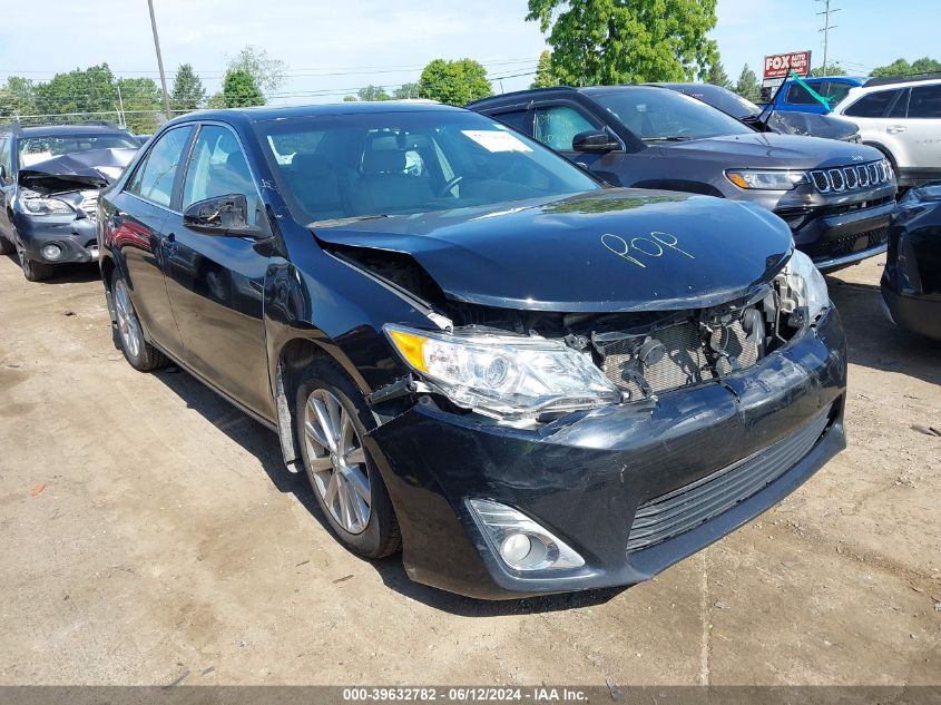 2014 TOYOTA CAMRY XLE