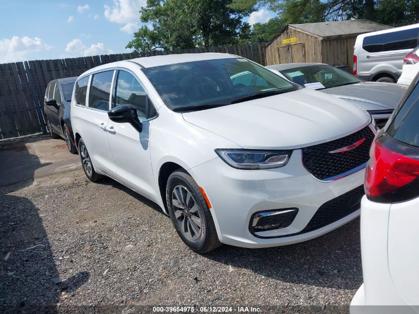 2024 CHRYSLER PACIFICA HYBRID SELECT