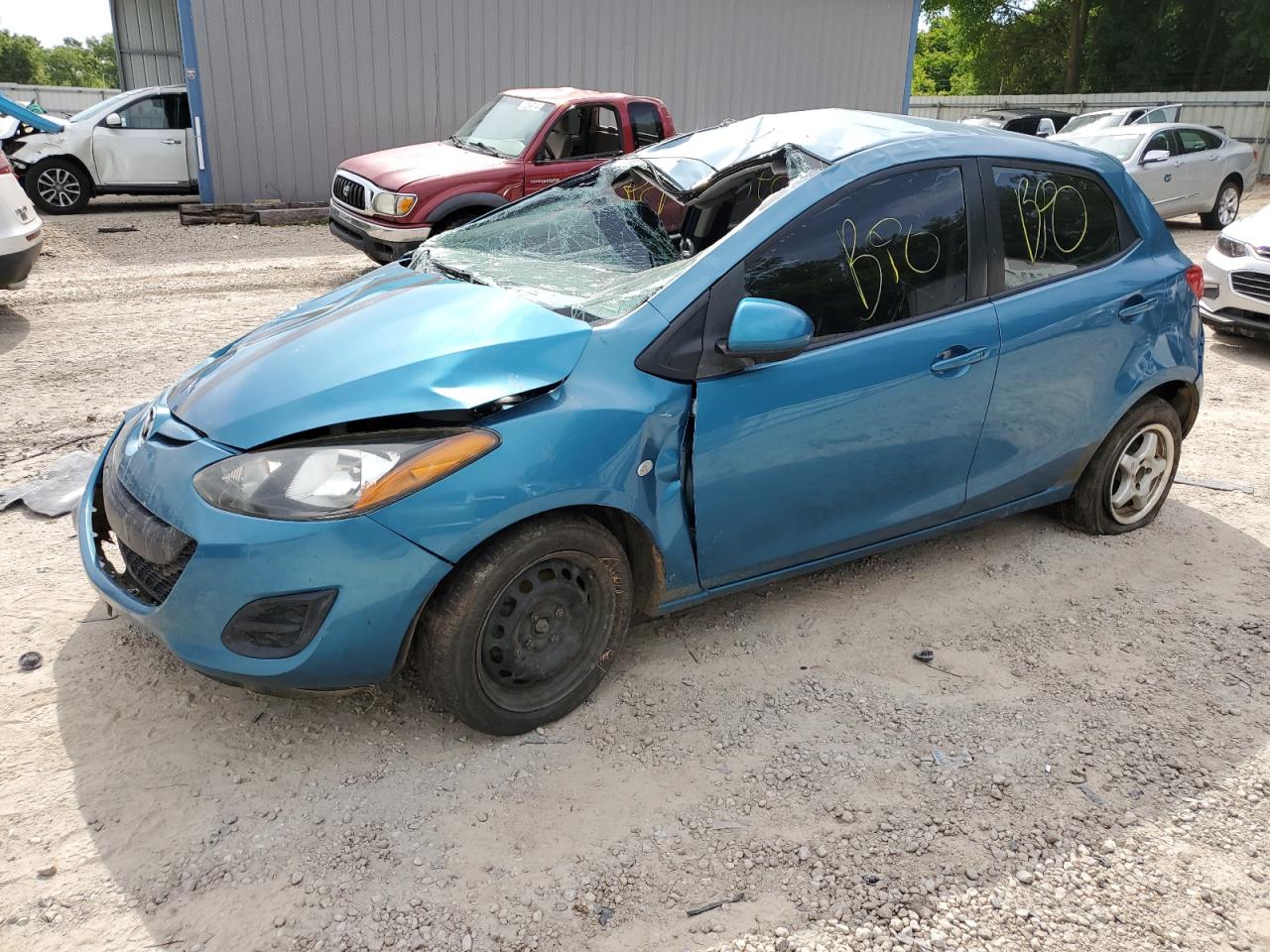 2011 MAZDA MAZDA2