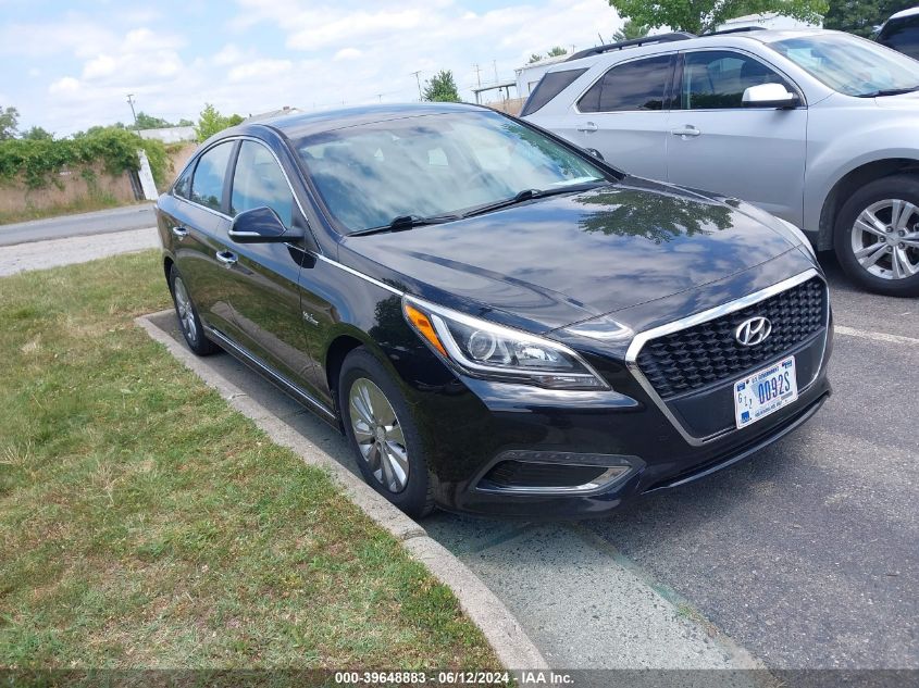 2016 HYUNDAI SONATA HYBRID SE