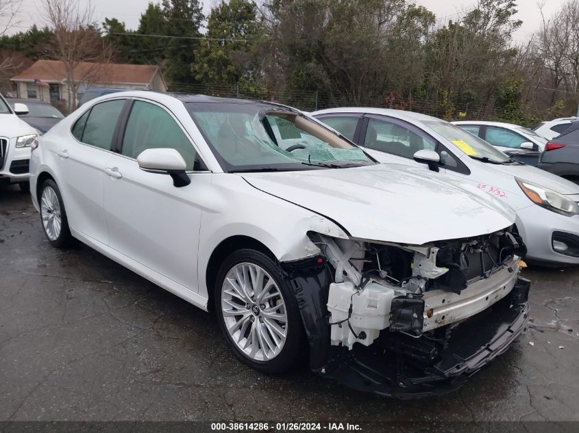 2018 TOYOTA CAMRY XLE