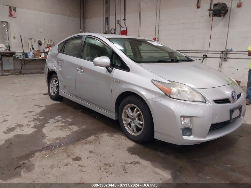 2011 TOYOTA PRIUS THREE