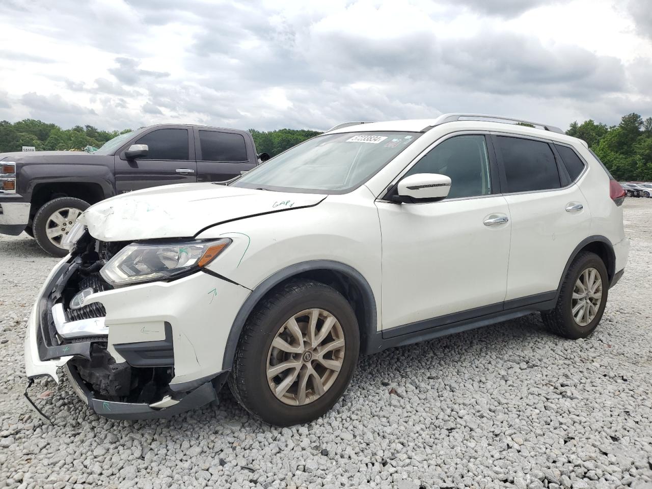 2019 NISSAN ROGUE S