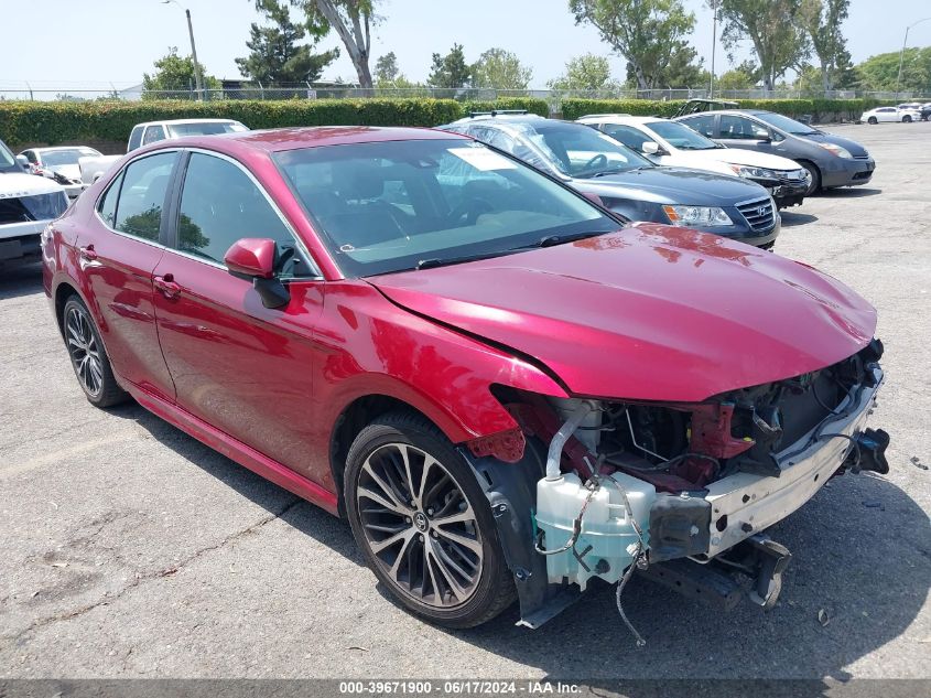 2018 TOYOTA CAMRY SE