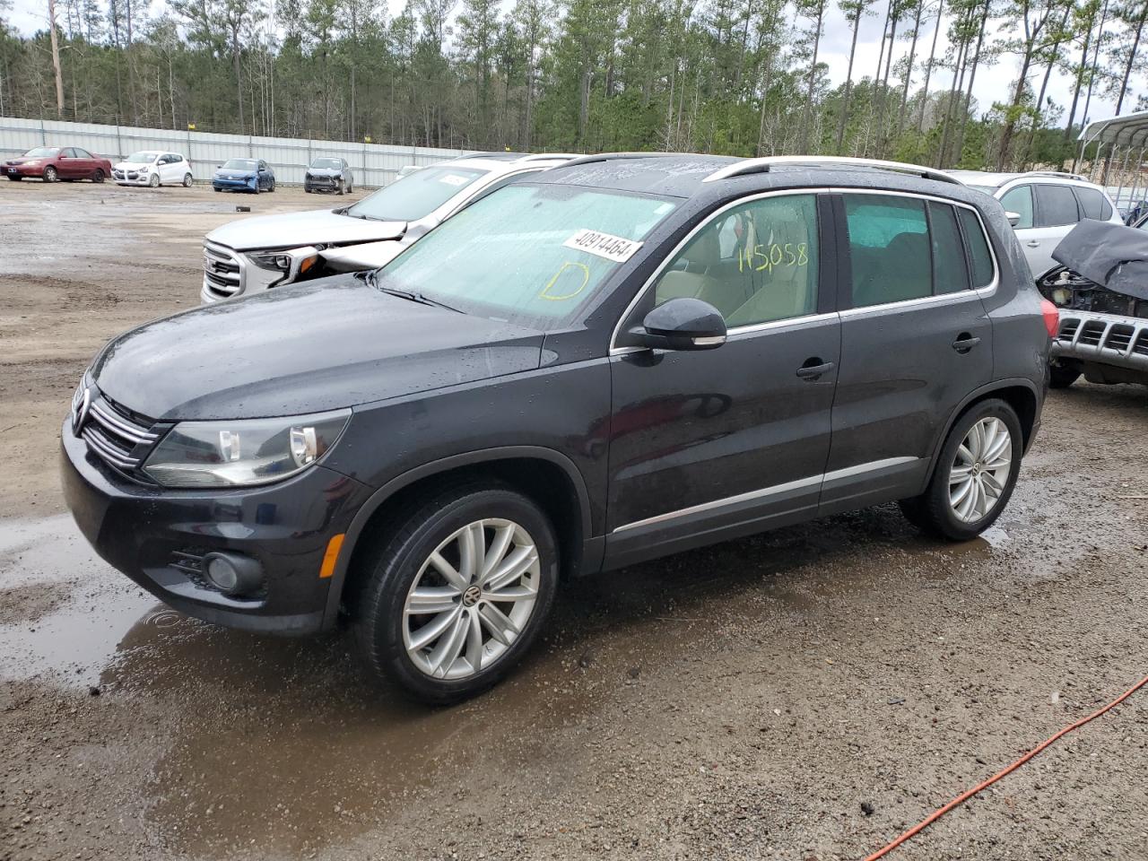 2012 VOLKSWAGEN TIGUAN S